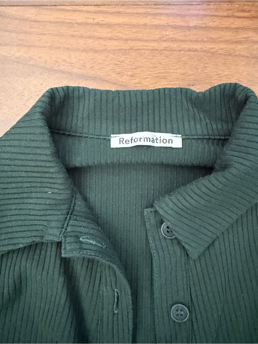 Reformation Dark Green Ribbed Button-Front Crop Shirt - Picture 3 of 4
